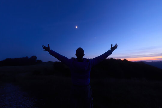 Amateur astronomer enjoying observing stars, planets, Moon and other celestial objects.