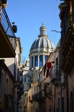 dome of the Cathedral of San Giorgio, framed by the historic palaces of Ragusa Ibla