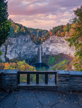 Autumn sunrise at Taughannock Falls State Park - New York - Finger Lakes