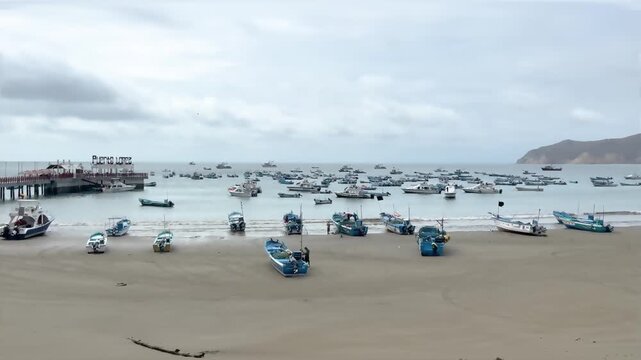 Puerto L&oacute;pez, Manab&iacute;, Ecuador &ndash; August 17, 2026: Tourist pier and daily activity of artisanal fishermen in Puerto L&oacute;pez, with boats along the coast and typical maritime movement of the port.
