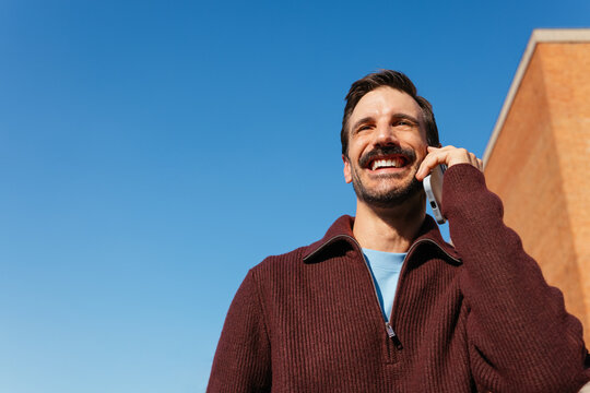 Cheerful caller
