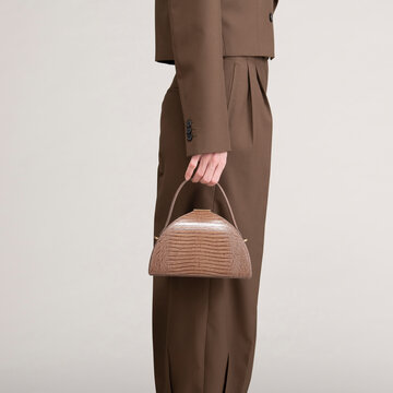 Business Fashion Tailored Brown Suit With Handbag