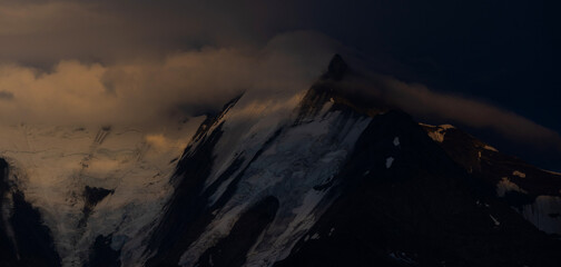 Obraz premium Snowy peak of my Montblanc mountain 