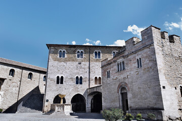 Obraz premium Bevagna , Italy , church of S. Silvestro and Palace of Consoli