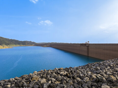 Khun Dan Prakan Chon Dam