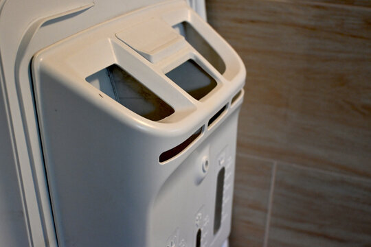 Top-loading washing machine detergent dispenser