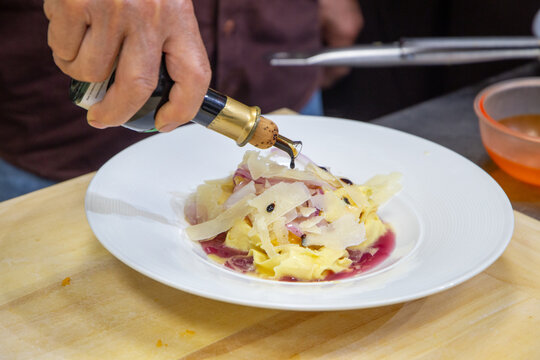 recipes with pumpkin ingredients, tortelloni and cake, preparation of a typical dish