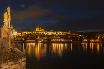 Prague Castle and the Vltava River © Arzu