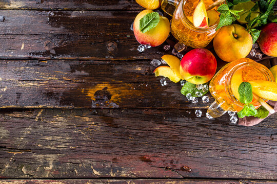 Homemade Peach Sweet Tea