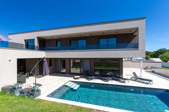 Croatia, Istria, Pula, holiday house with garden and pool