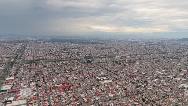 Cloudy weather over Ecatepec and surrounding districts