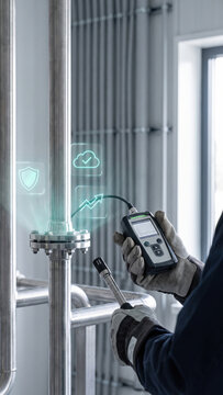 Industrial safety inspection uses AI energy monitoring for reliable equipment protection