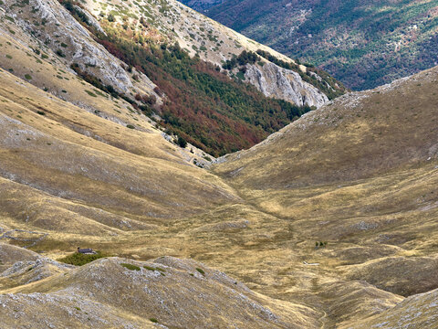 Autunno nel Parco Nazionale d'Abruzzo Lazio e Molise: lo Stazzo del Campo - Scanno - L'Aquila