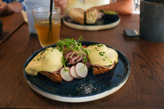 Eggs Benedict Brunch at Budapest Caf&eacute;