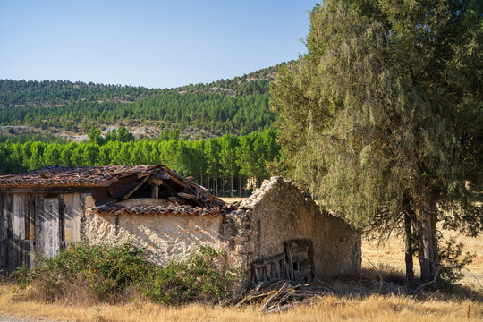 Ruined House Mataviejas River, Emptied Spain Rural Depopulation