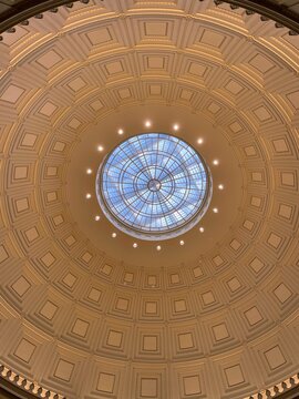 MIT Great Dome interior with coffered ceiling and circular skylight