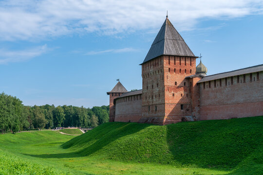 Pokrovskaya Tower of the Novgorod Kremlin (Novgorod Detinets) on a sunny summer day, Veliky Novgorod, Russia