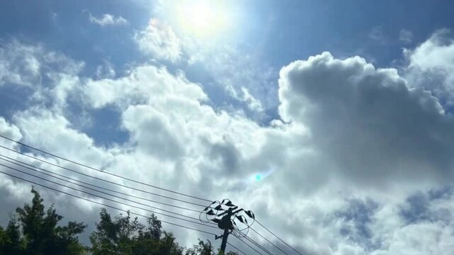 電線と雲