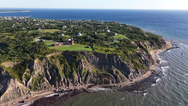 aerial view of mohegan bluffs beach in block island rhode island