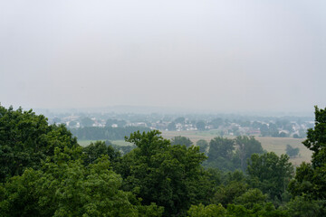 Fototapeta premium Travel and History: Panoramic View of Gettysburg Town and Battlefield Landscape from Culp's Hill Observation Tower in Pennsylvania