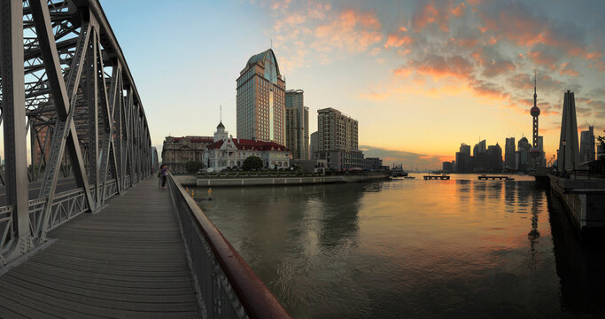 Shanghai bund garden bridge landmark cityscape at sunrise skylin