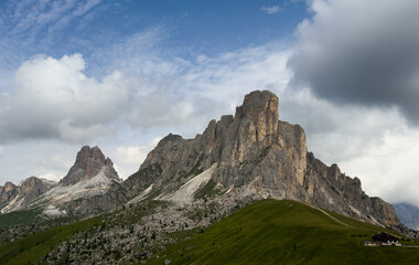 Obraz premium Mountain Peak View Passo Giau in the Dolomites 