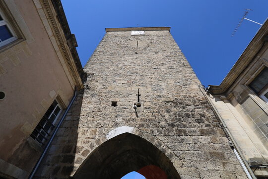 Ancienne porte de ville, ville de Cadillac sur Garonne, d&eacute;partement de la Gironde, France