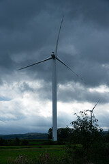 turbiny wiatrowe, farma wiatrowa, energia z wiatru © Adam Schmidt