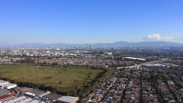 Vista panor&aacute;mica de la Ciudad de M&eacute;xico, observada desde el norte, en la alcald&iacute;a Gustavo A. Madero