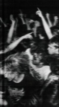Black and white chaotic crowd scene dynamic mobile wallpaper.
