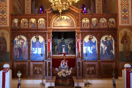 Altar with Orthodox icons in the Metropolitan Orthodox Cathedral of Ypapanti, Fira, Santorini, Greece