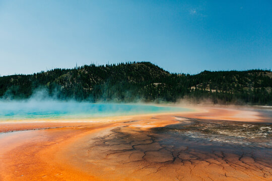 Vibrant Grand Prismatic Spring in Yellowstone Park