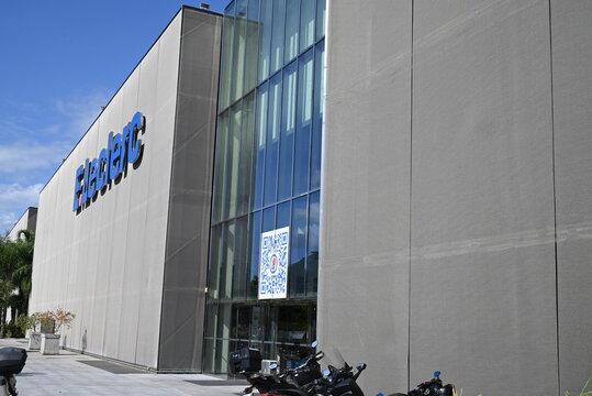 Ajaccio, France, 23 septembre 2026 : Vue ext&eacute;rieure du centre E.Leclerc d'Ajaccio