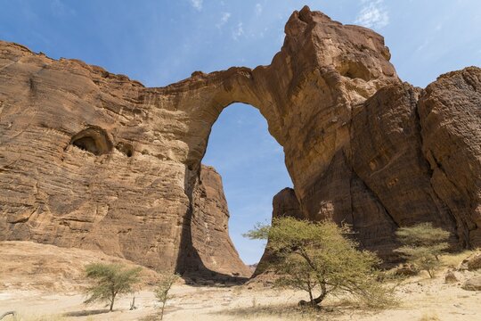 Third largest rock arch in the world, Ennedi plateau, Chad