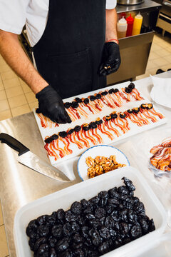 Preparing bacon appetizers