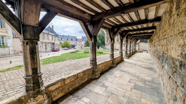 NOYON (Oise)