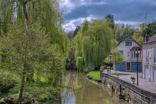 Charolles is a French town of 3392 inhabitants, located in the Sa&ocirc;ne-et-Loire department,