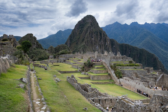 Machu picchu ancient inca city ruins in peruvian andes