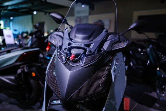 Yamaha XMAX maxi scooter front end with windscreen and mirrors
