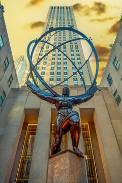 Atlas statue at the Rockefeller Center in Manhattan