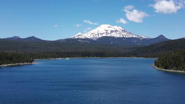 Landing on Elk Lake - Cascade Lakes area in Oregon