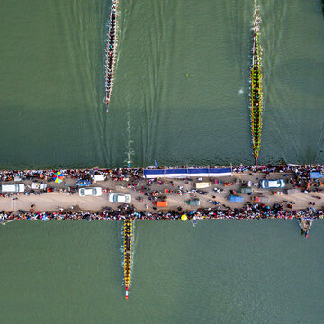 Traditional Boat Race