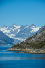 Obraz premium Glacier Bay National Park in Alaska on Sunny Day