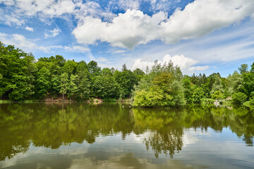 Obraz premium Tranquil Lake Reflection