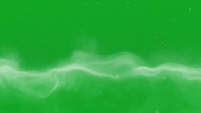 Kabut tipis semi-transparan bergerak perlahan dengan partikel polutan halus yang tersebar alami, menciptakan efek atmosfer realistis pada green screen untuk kebutuhan compositing profesional.