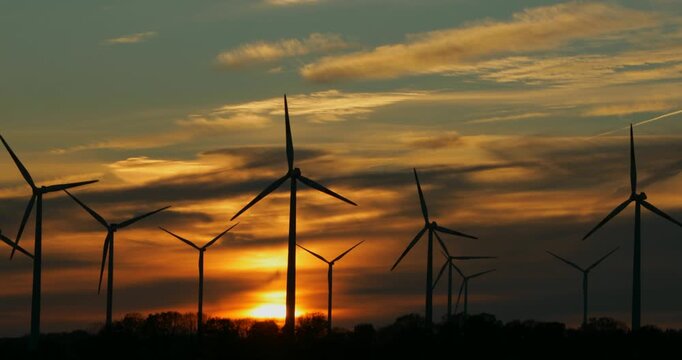 Sunset, sunset, clouds, wind power plants, S&uuml;dergellersen, Samtgemeinde Gellersen, Lower Saxony, Germany