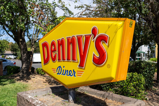 Denny's Diner Signboard Outside Restaurant Branch Under Daytime Sunlight in California