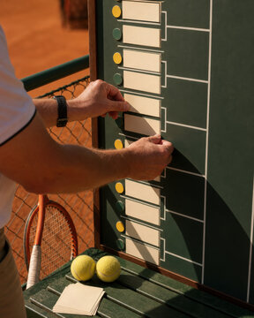 Tennis Court Tournament Schedule with Match Planning