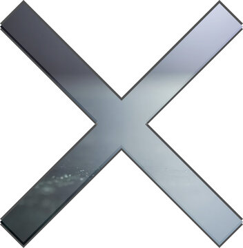 은색 메탈 질감의 입체 엑스 기호