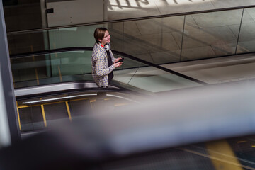 Empty shopping mall escalator and elevator button detail © Павло Сафонов